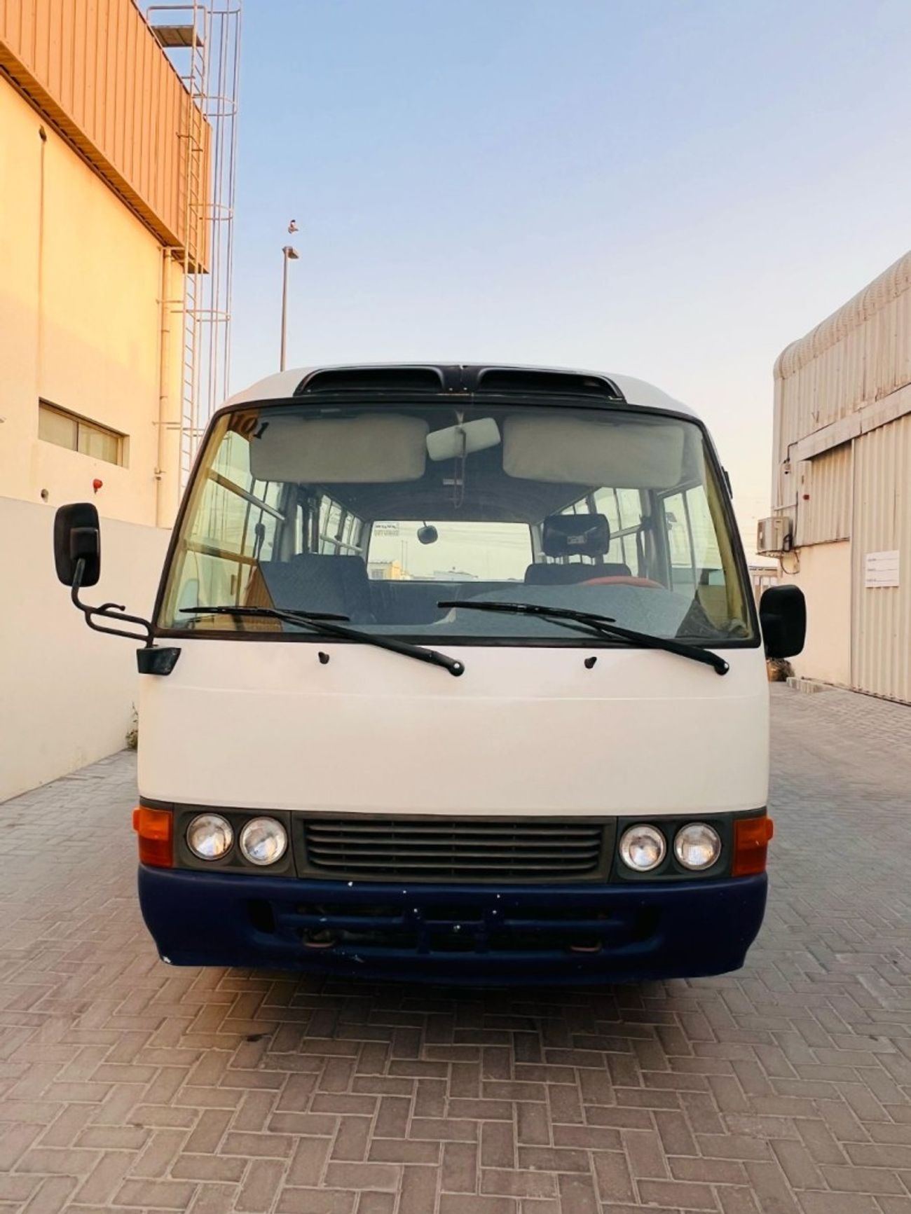 Toyota Coaster Disel / 14B