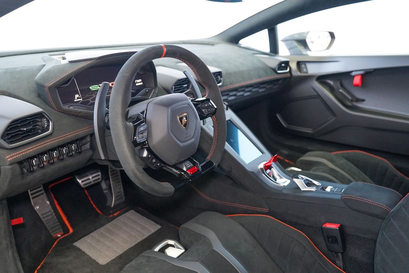 Lamborghini Huracan STO