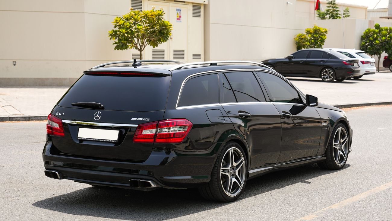 مرسيدس بنز E 63 AMG STD