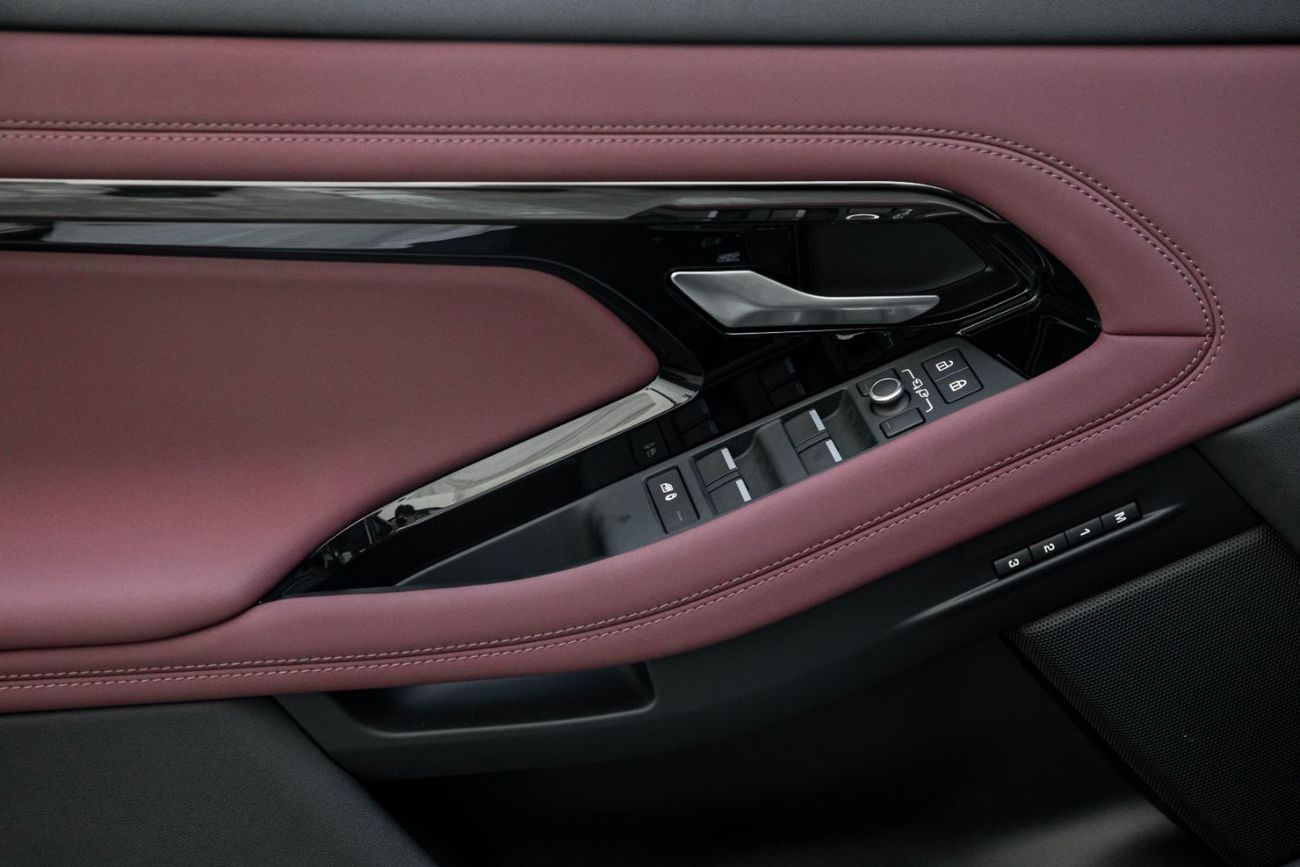 لاند روفر رانج روفر إيفوك SE P250 R-Dynamic | 3,623 P.M  | 0% Downpayment | Amazing Condition!