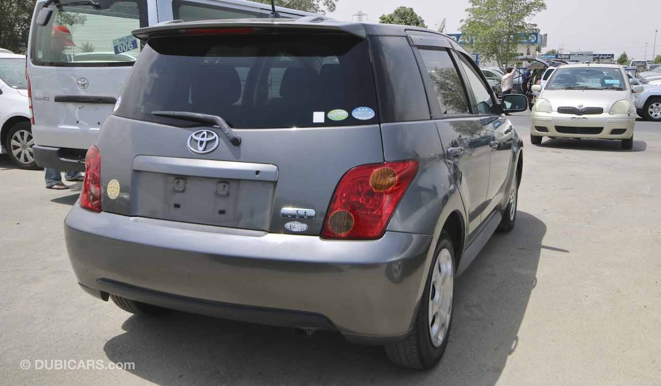 Toyota IST