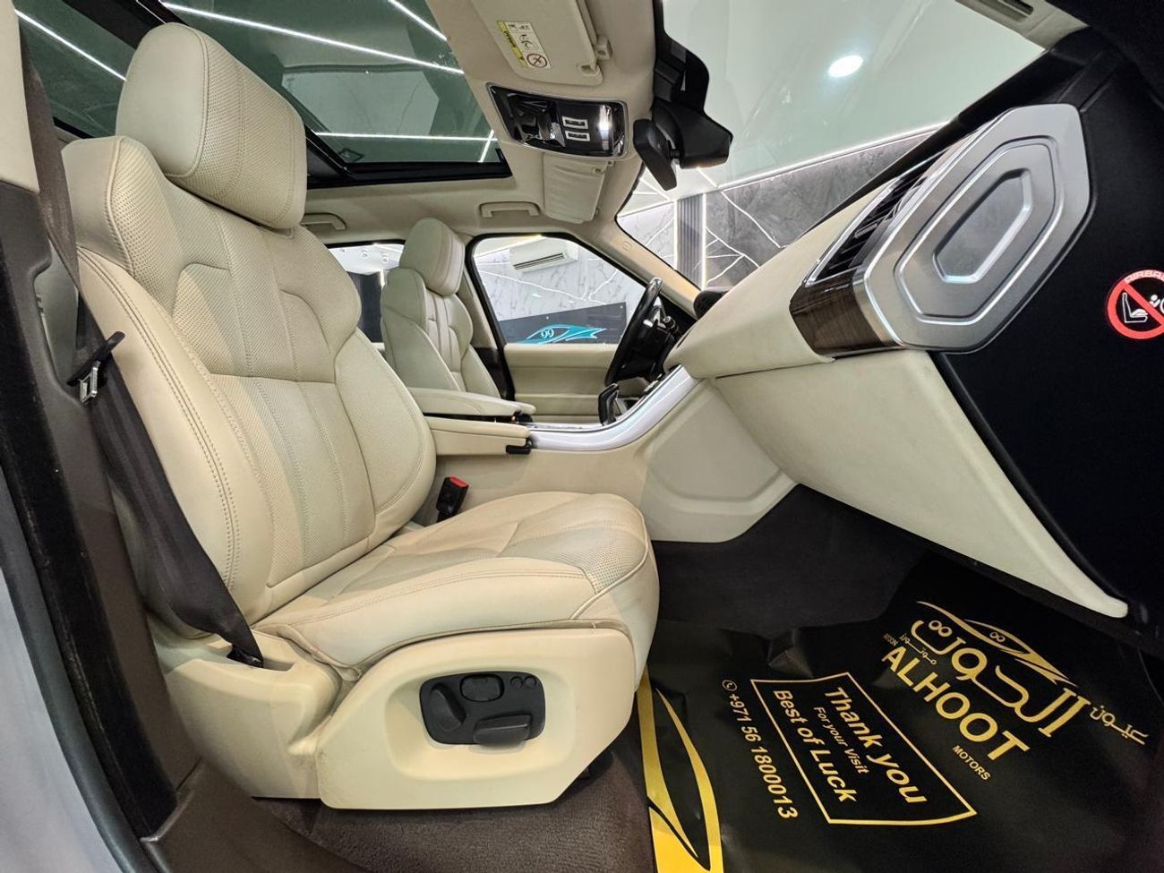 Land Rover Range Rover Sport Supercharged 5.0L ICONIC RANGE ROVER SPORT || STYLISH AND VERSATILE || GCC || PERFECT CONDITIONS ||