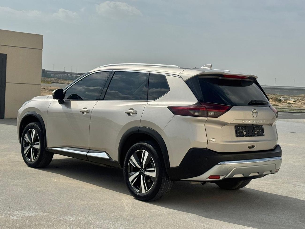 نيسان إكس تريل 2024 X-TRAIL SL 2.5L GCC Full Options 7 seats