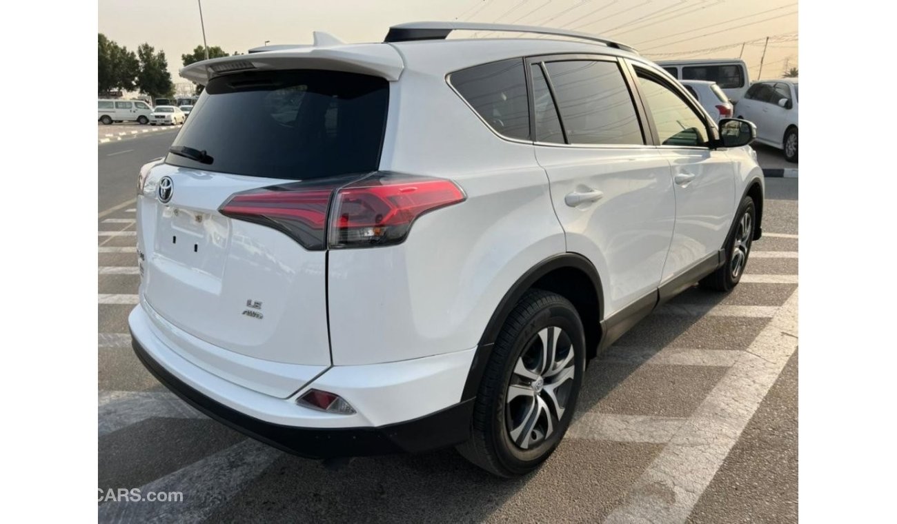 تويوتا راف ٤ 2017 TOYOTA RAV4 LE AWD / EXPORT ONLY