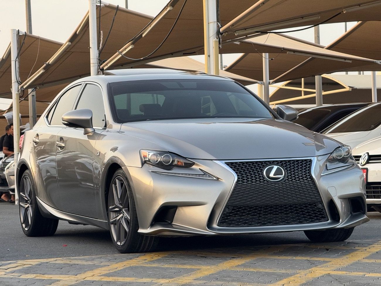 لكزس IS200t F Sport 2.0L