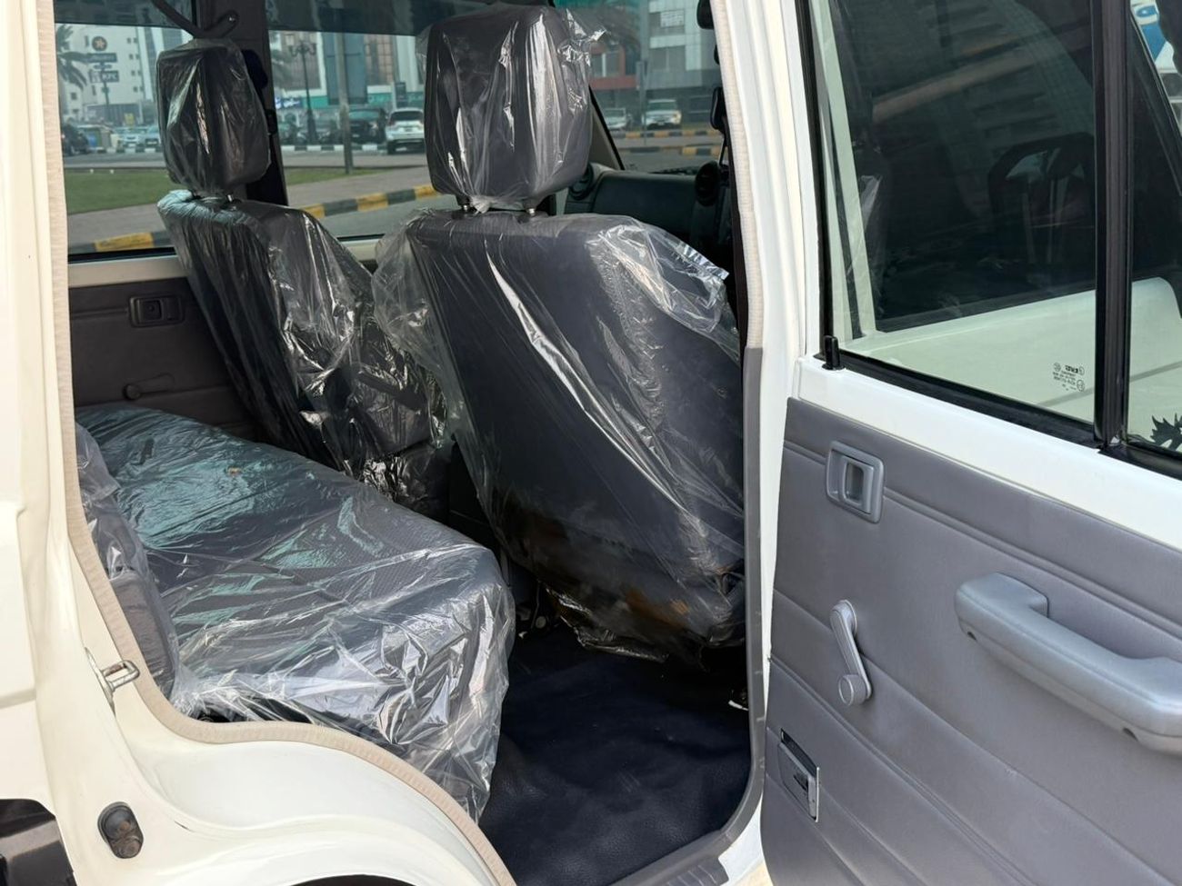 تويوتا لاند كروزر 79 series Workmate Australian spec