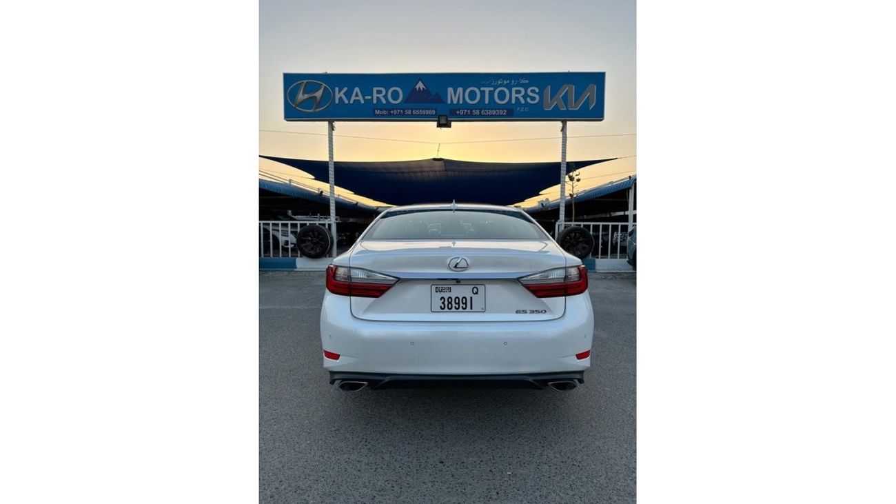 Lexus ES350 Platinum Lexus ES350 2018 with engine capacity 3.5 in perfect condition 163,000 km cable car