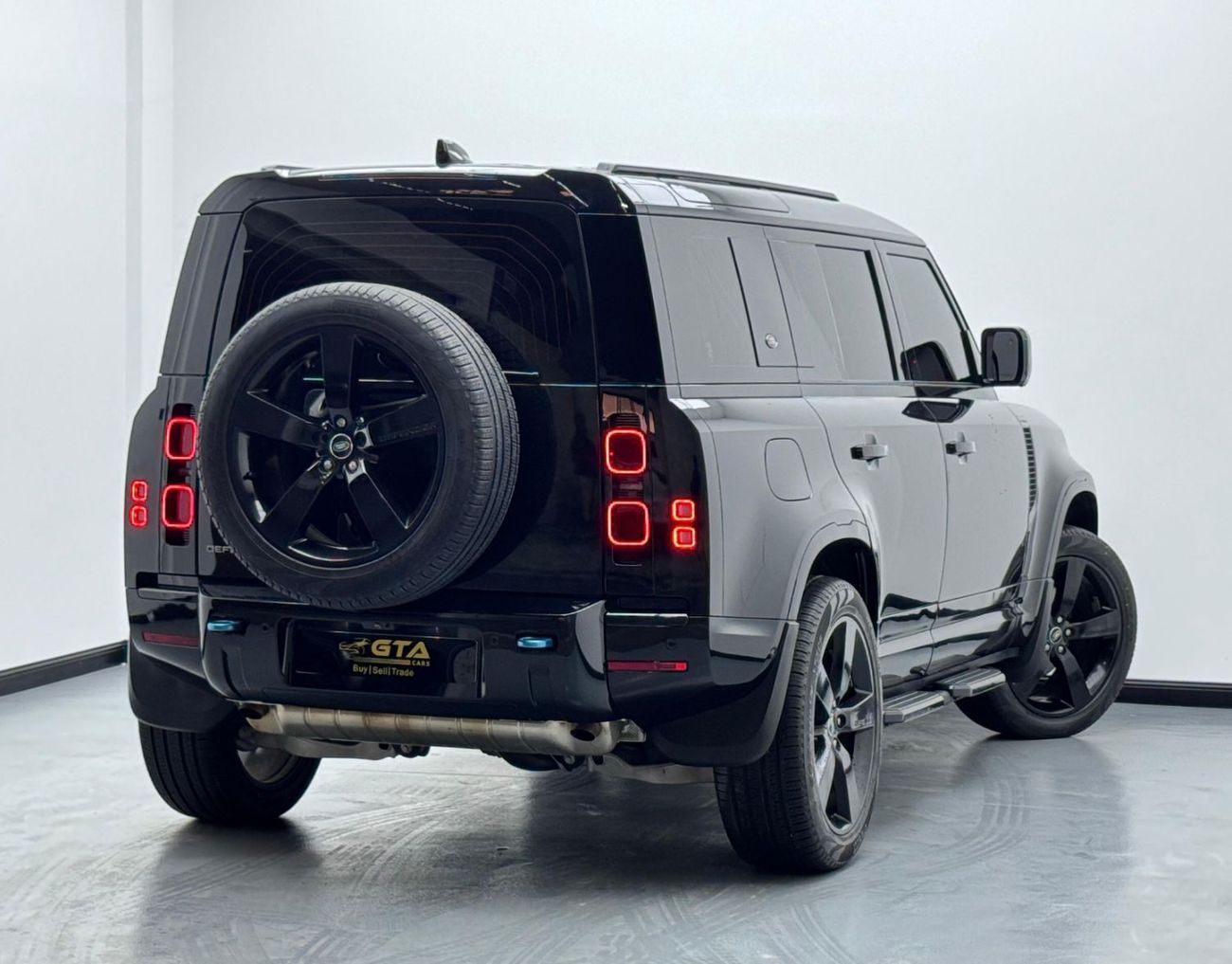 Land Rover Defender P400 110 HSE 3.0L (5 Seater) 2024 Land Rover Defender HSE P400 110, 2028 Land Rover Warranty + Servi