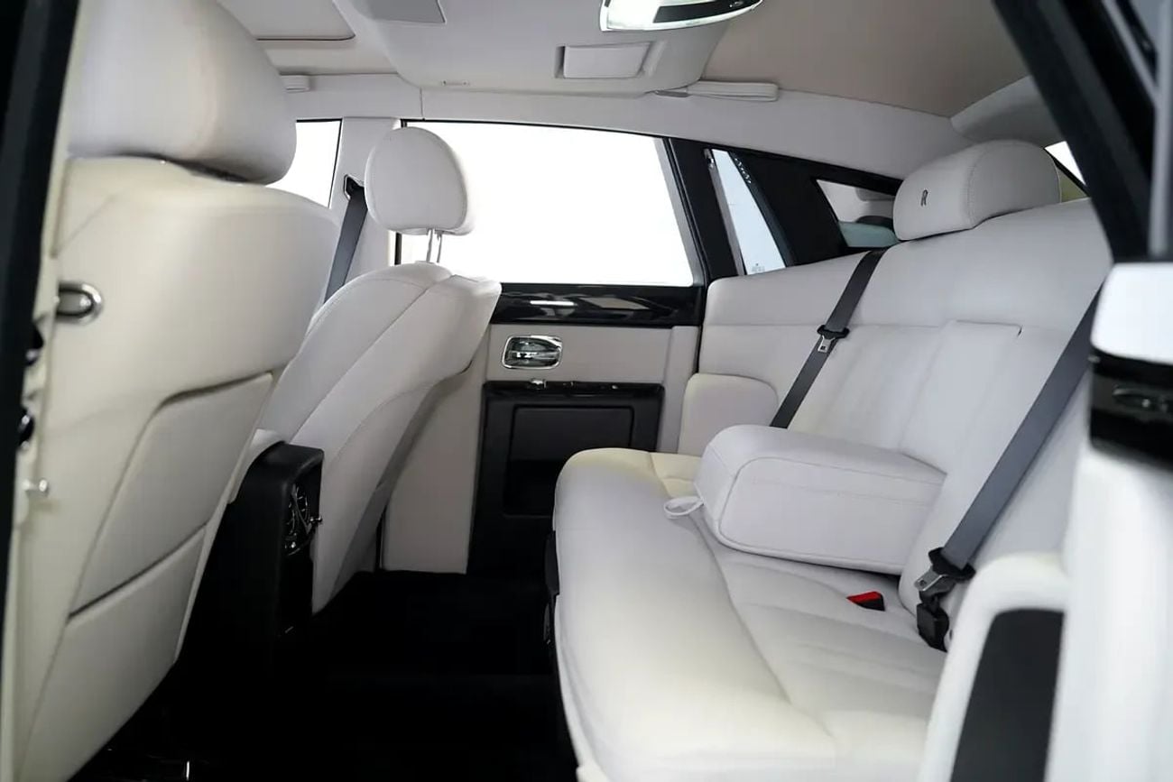 Rolls Royce Phantom Std 6.8L Sedan