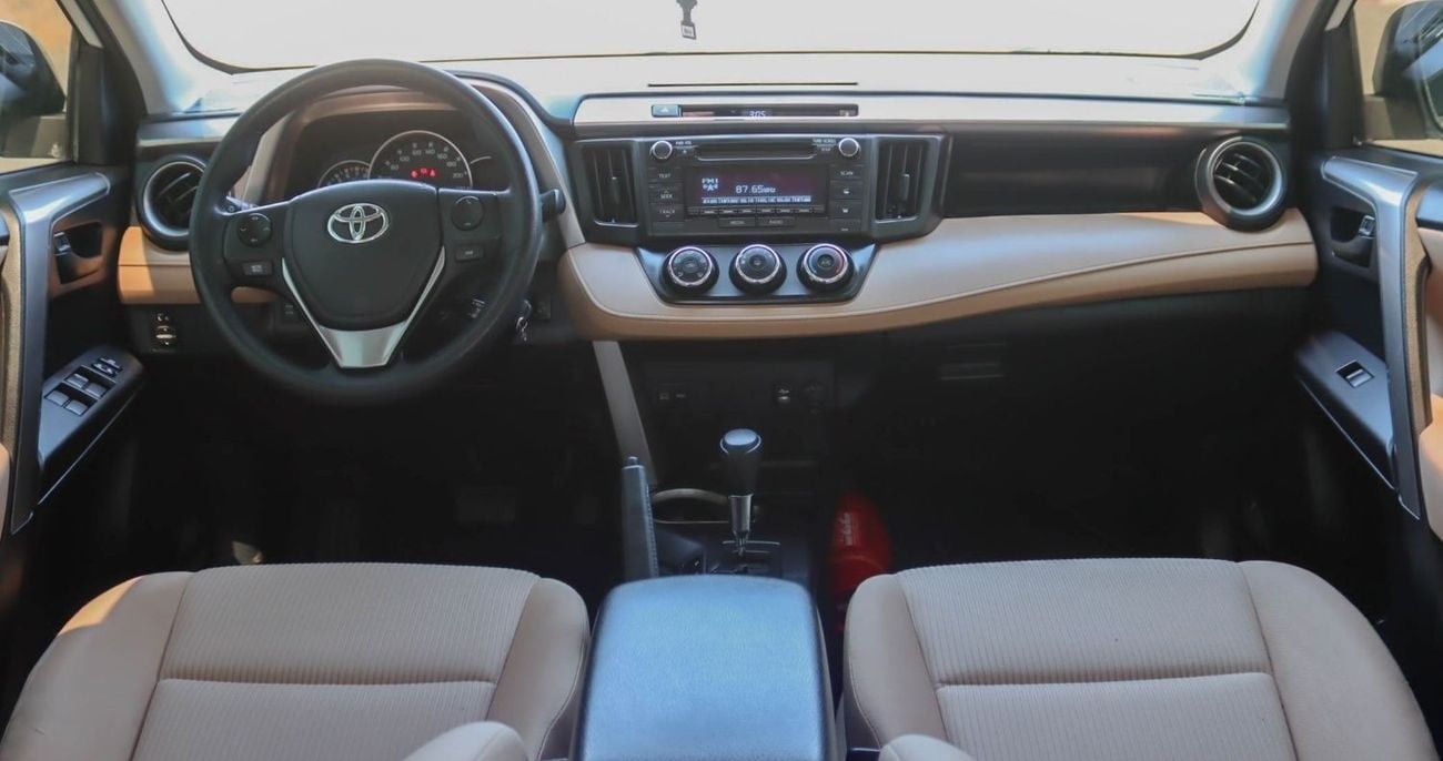 Toyota RAV4 EXR 2.5L Toyota rav4 2018 GCC without accidents in excellent condition 1927 P.M