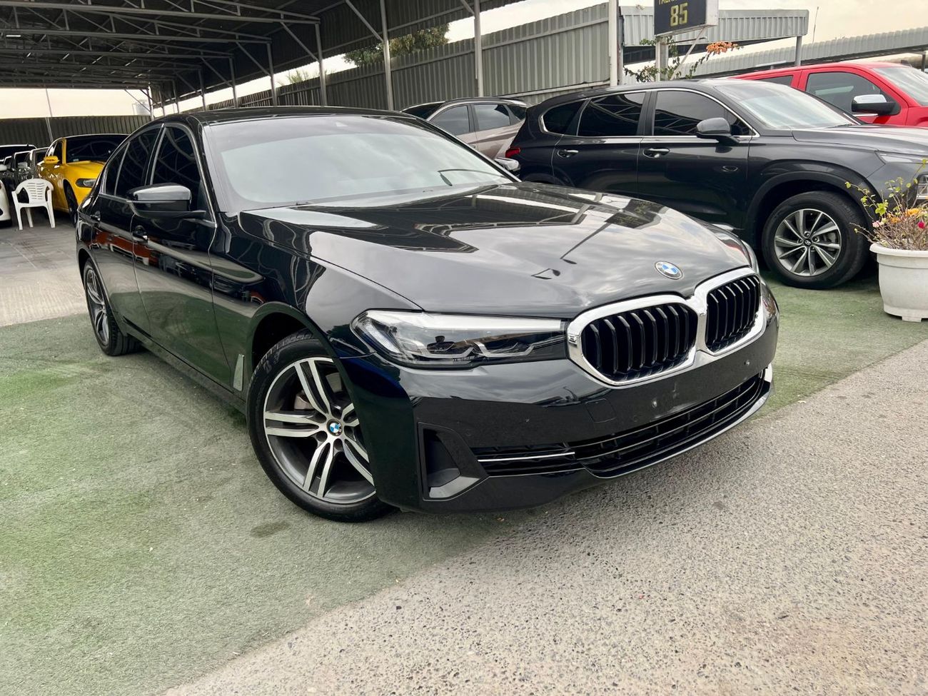 BMW 520i M Sport Comfort 2.0L fast owner under warranty egancy original condition free accedant no paint agac