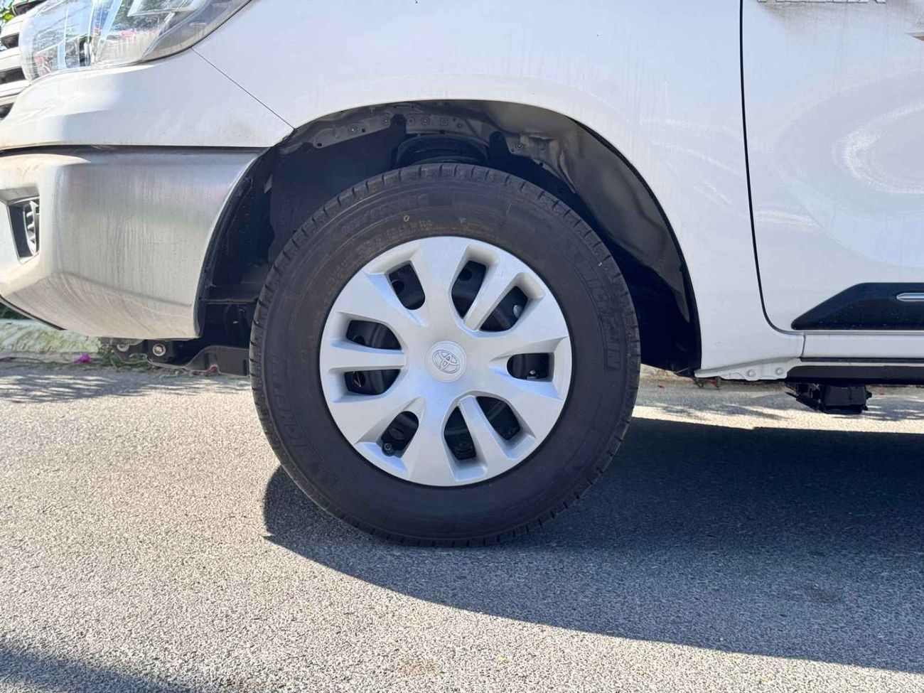 تويوتا هيلوكس 2025 TOYOTA HILUX D/C P/UP 4X2 2.7L PETROL BASIC PWR WIN BRAND NEW 0KM