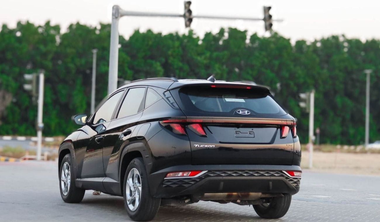 Hyundai Tucson Comfort 2.0L Hyundai Tucson 2.0L 2022  GCC, accident-free, in excellent condition 1431 P.M