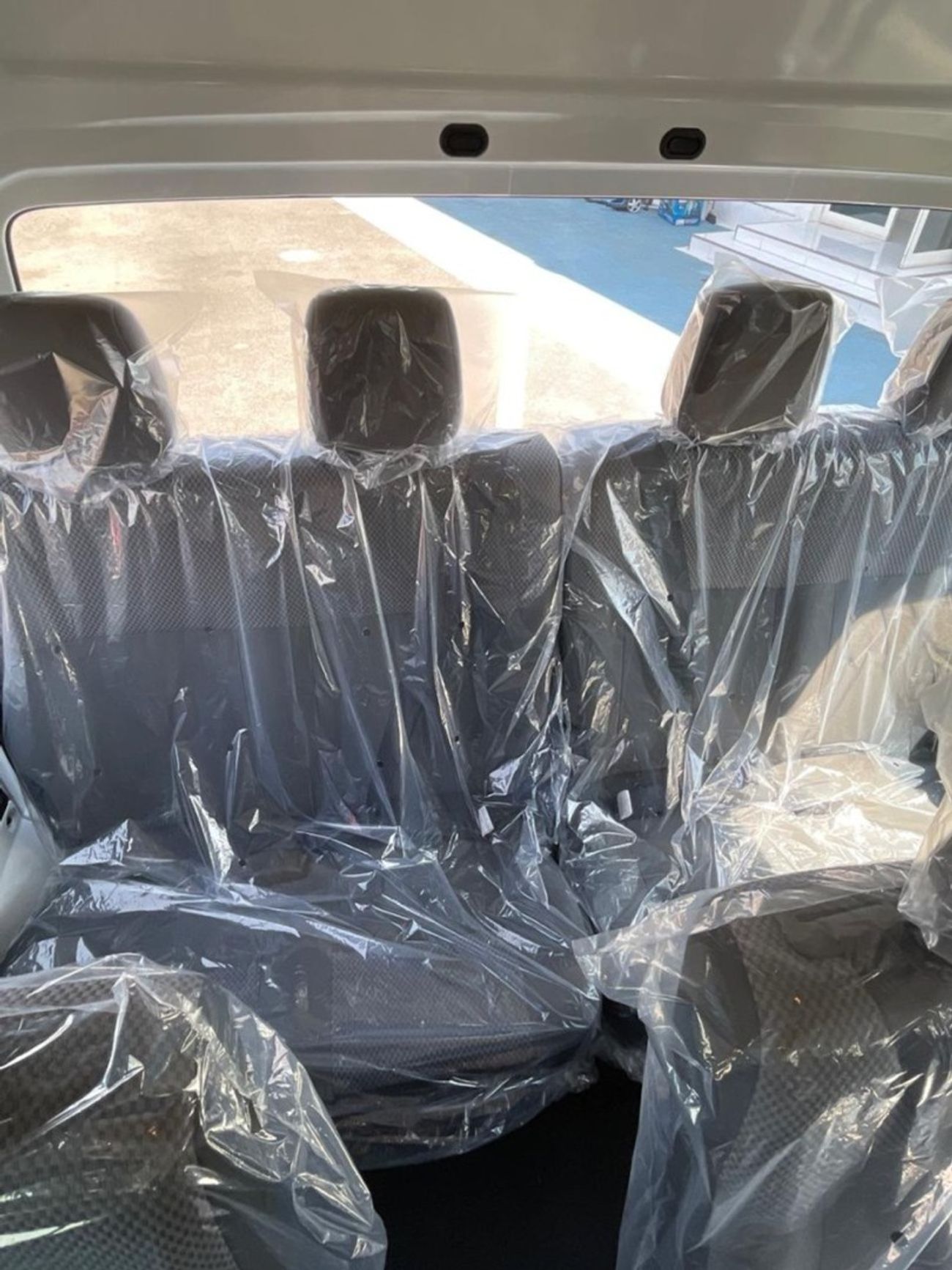 نيسان أورفان Nissan Urvan 2025 2.5L Diesel Best Price For Export!!!