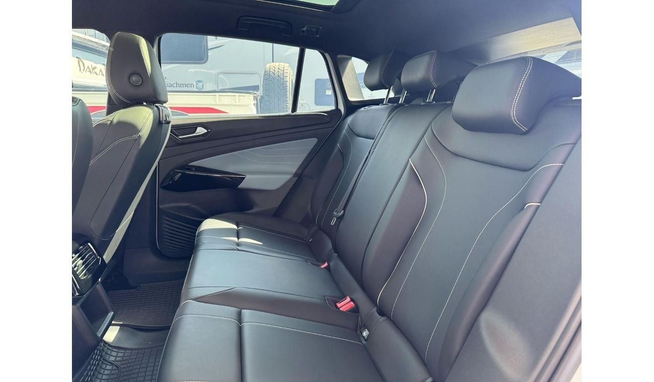 فولكس واجن ID.4 NEAT AND CLEAN LESS KILOMETER