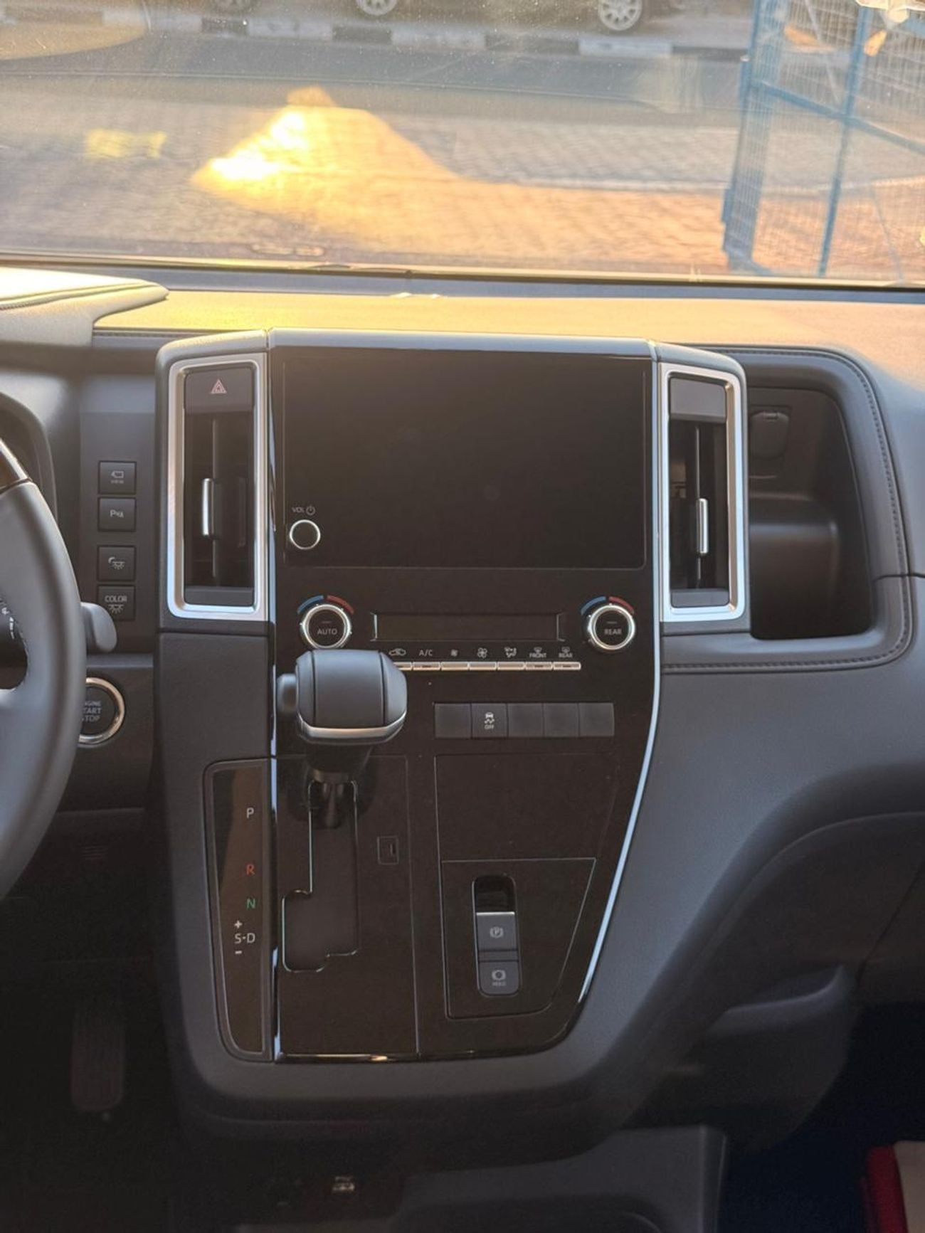 Toyota Granvia PREMIUM Luxury