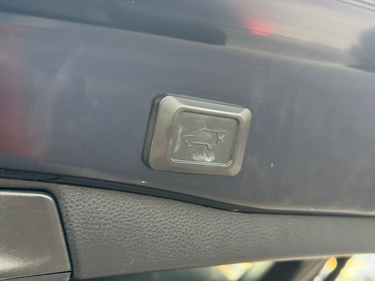 Toyota RAV4 XLE 2.5L 2020 TOYOTA RAV4 XLE HYBRID 4x4 FULL OPTIONS IMPORTED FROM USA