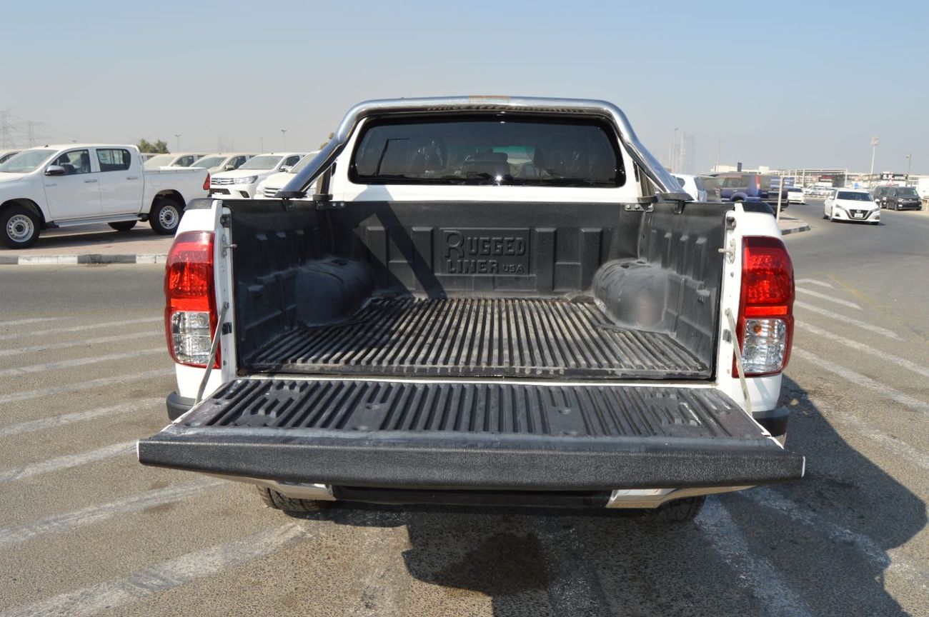 Toyota Hilux Double cabin 2.8L, perfect inside and outside