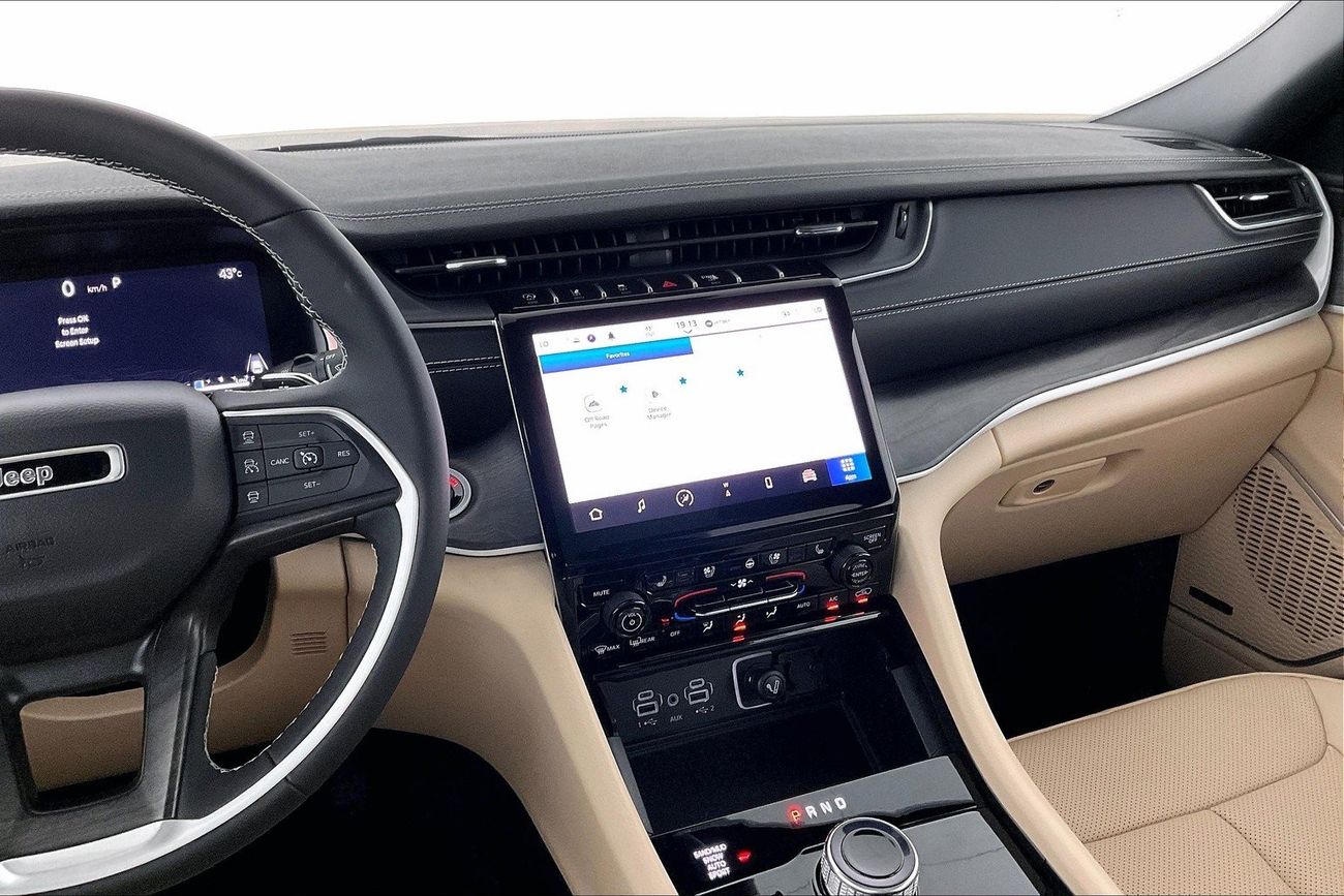 جيب شيروكي Limited Plus | سنة ضمان مجانية | خالية من أضرار الفيضانات