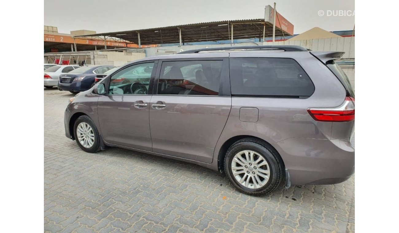 Toyota Sienna For urgent SALE