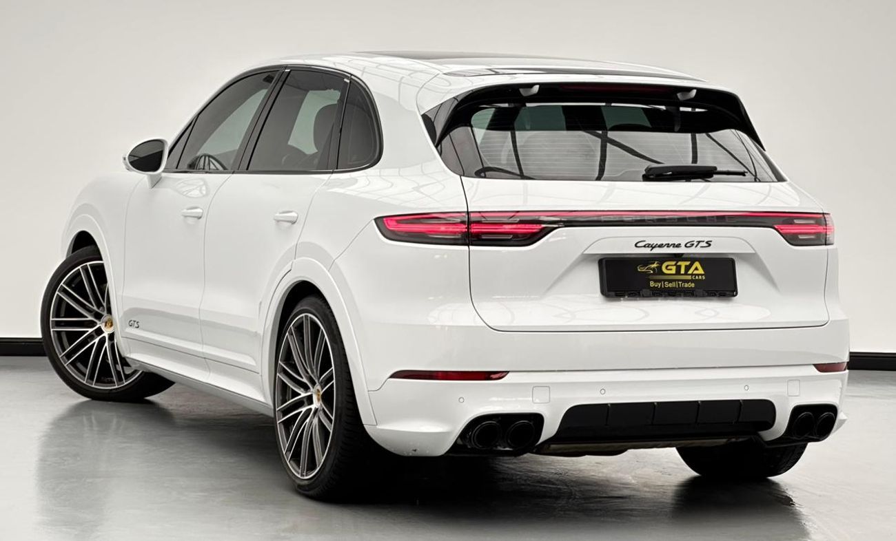 Porsche Cayenne 2022 Porsche Cayenne GTS, Feb/2027 Porsche Warranty, Porsche Full Service History, Excellent Conditi