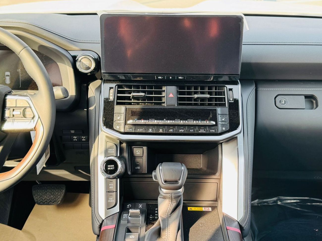 تويوتا لاند كروزر TOYOTA LC300 VX 3.5L TWIN TURBO F/O A/T BLACK 2025