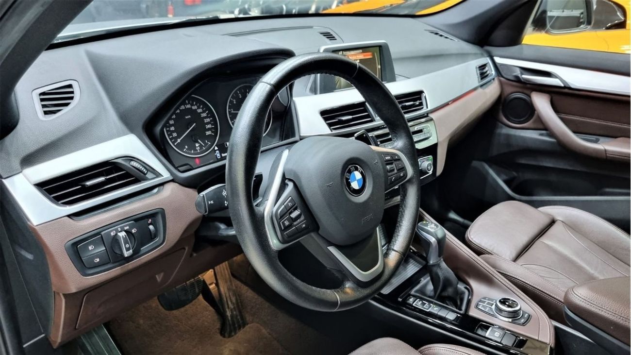 بي أم دبليو X1 sDrive 20i اكسكلوسيف