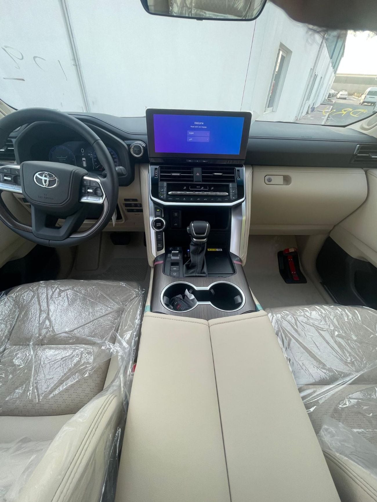 تويوتا لاند كروزر TOYOTA LANDCRUISER VXR HYBRID 2026 MODEL