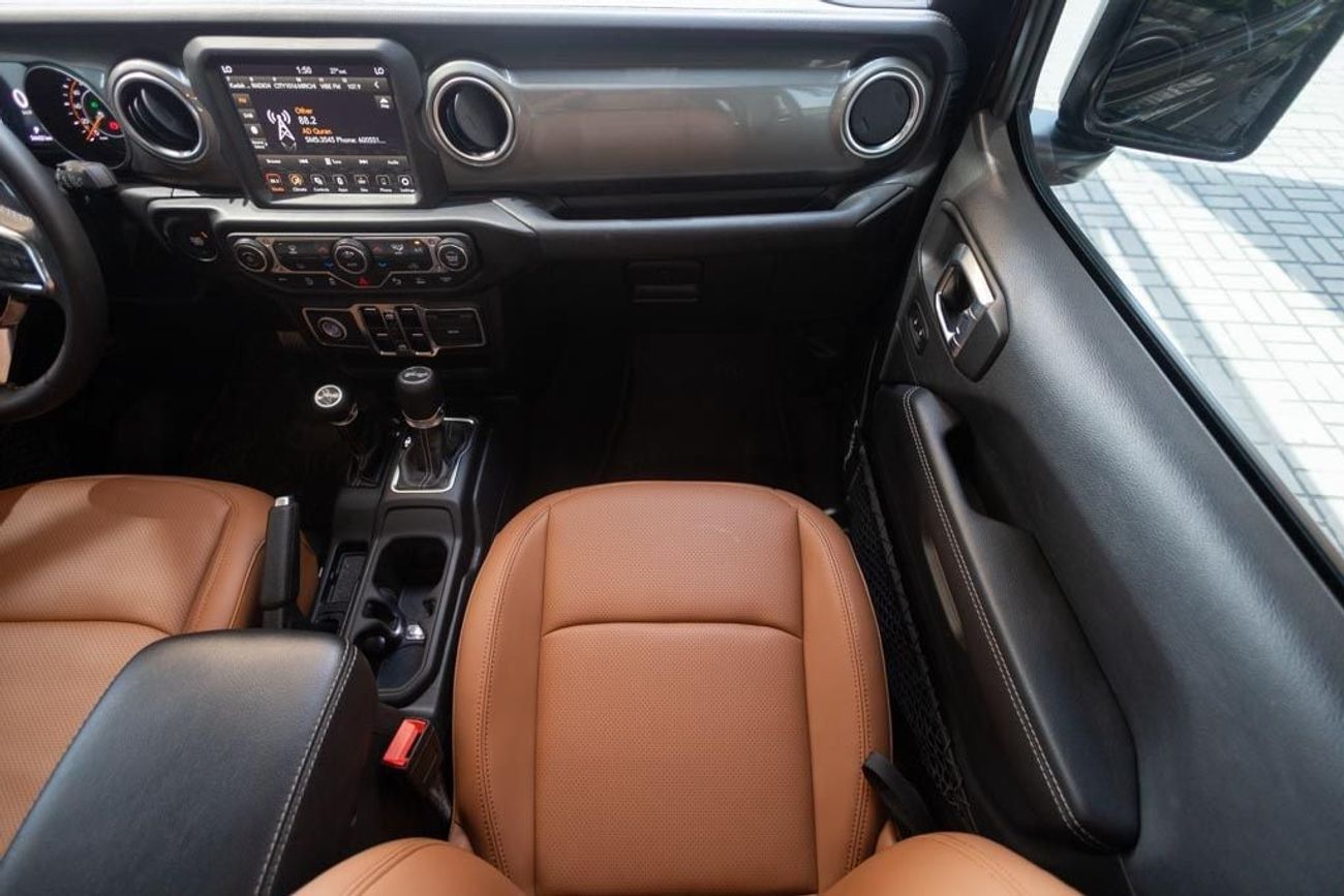 Jeep Wrangler Unlimited Sahara 3.6L Jeep Wrangler Unlimited Sahara 2023 GCC under Agency Warranty with Flexible Do