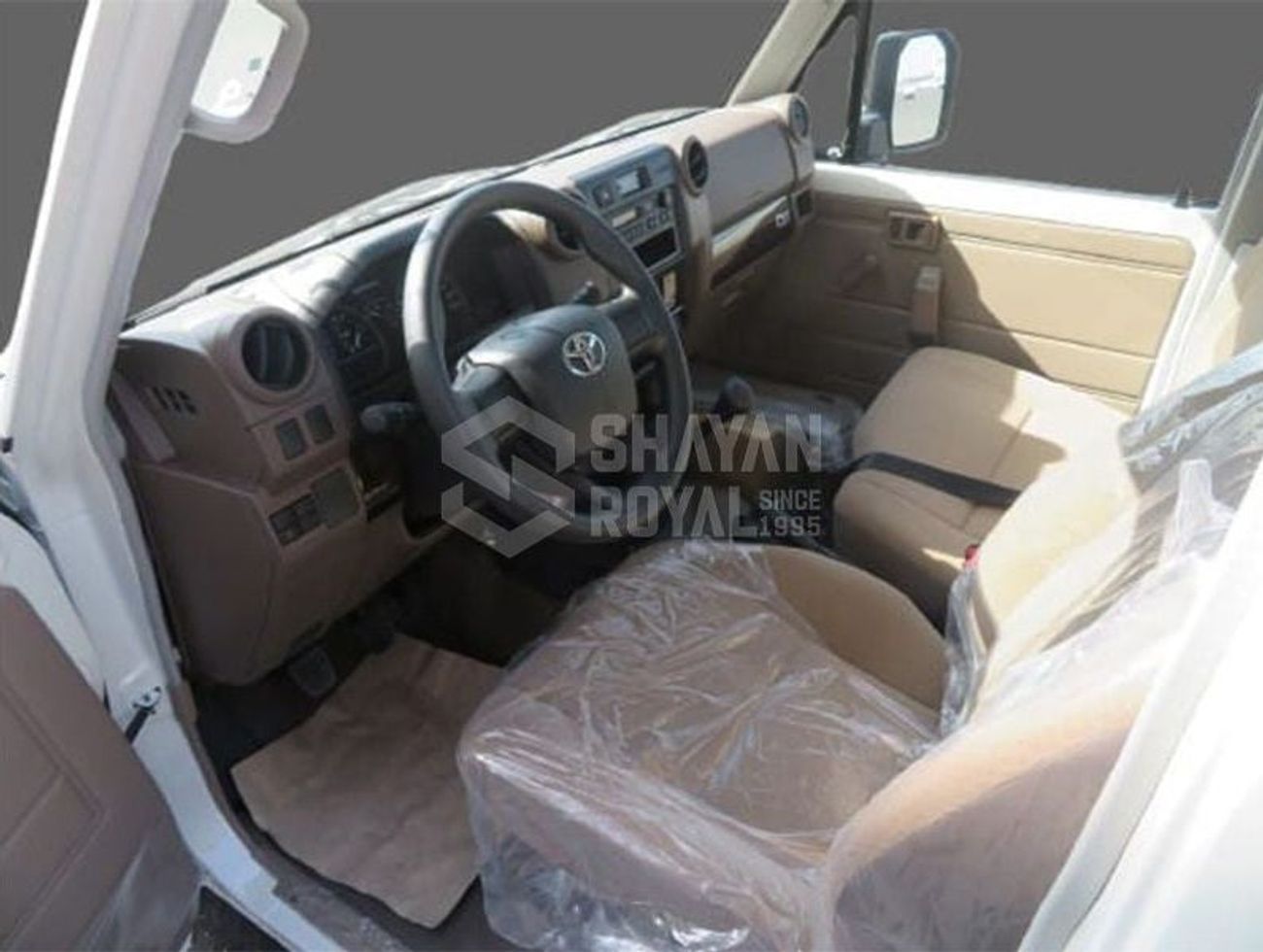 Toyota Land Cruiser Pick Up LHD LC79 2.8L T-DSL STD-E 4WD MT SC 2025MY