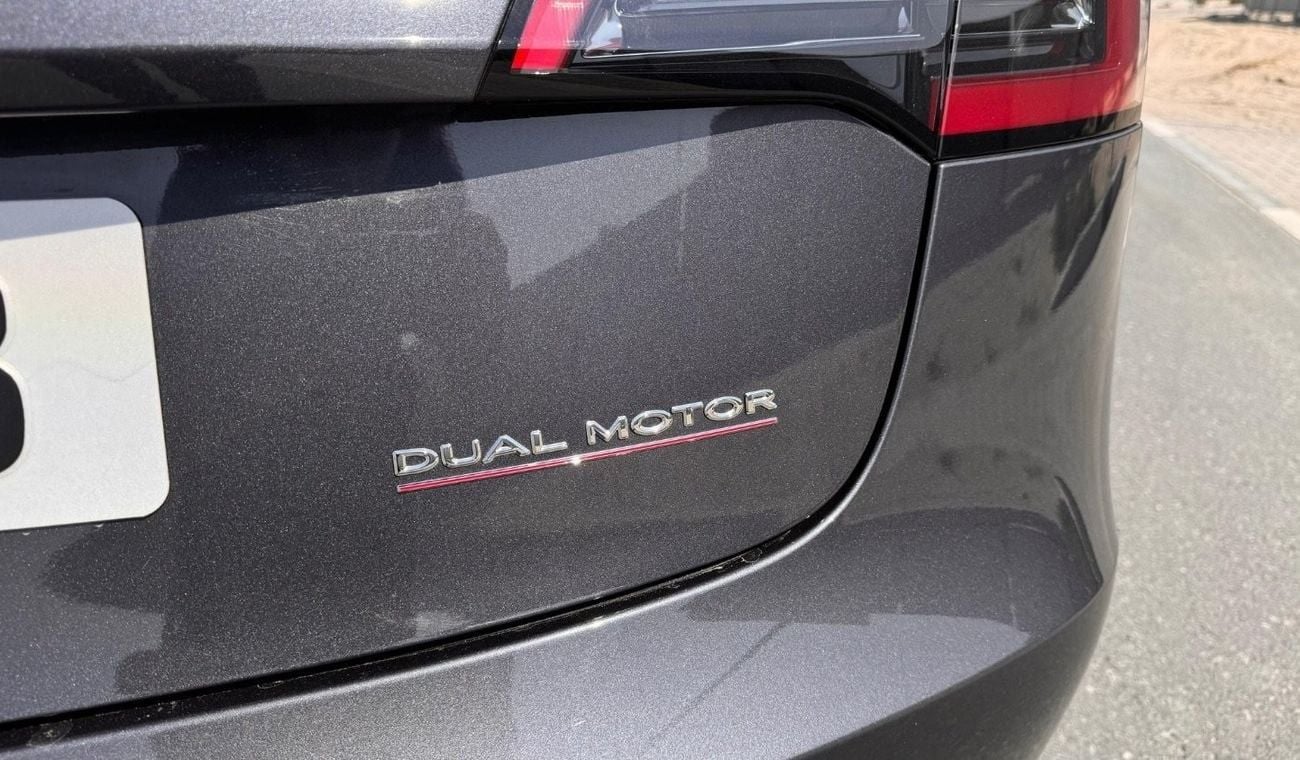 تسلا موديل 3