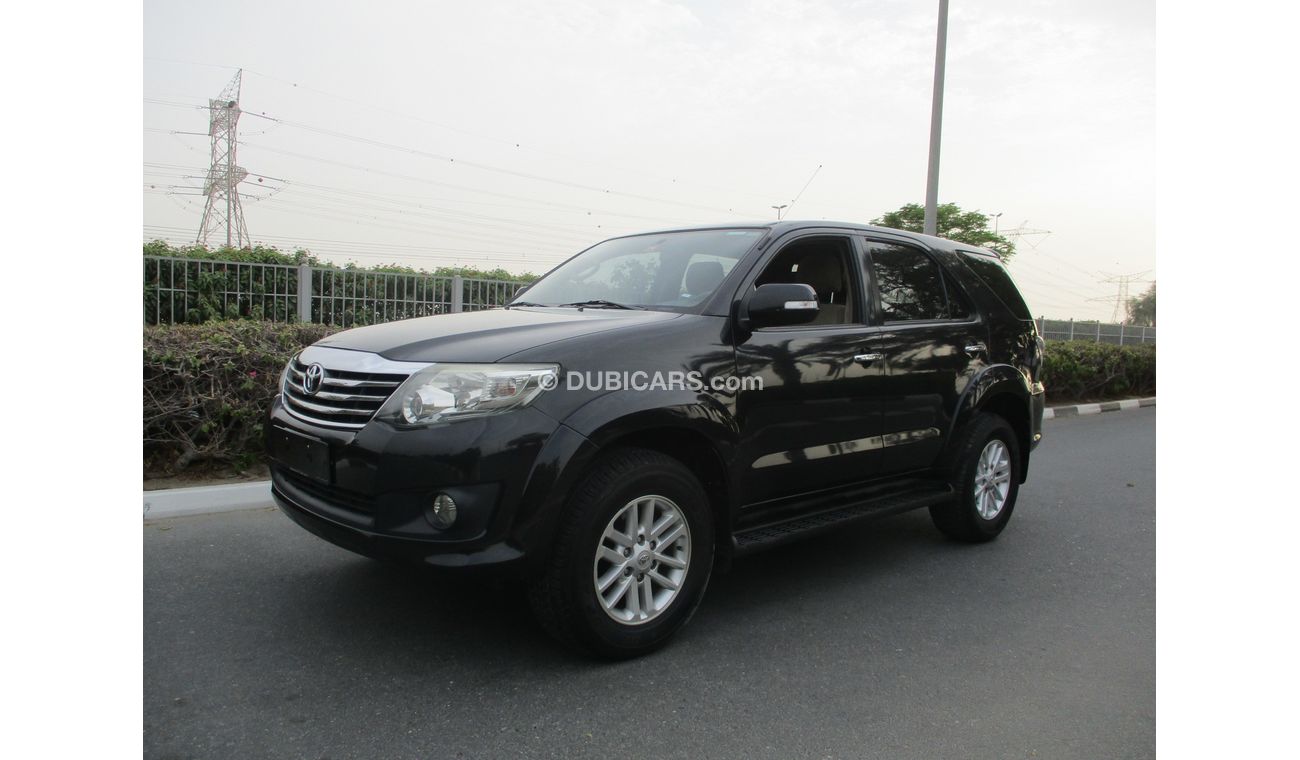 تويوتا فورتونر تويوتا فورتشنر 4 سيليندر 2012 صبغ وكاله خليجي