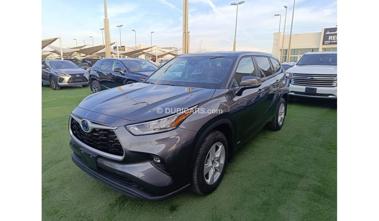 تويوتا هايلاندر Toyota Highlander 2023 Hybrid.The car is in excellent condition, not damaged, not painted, history i