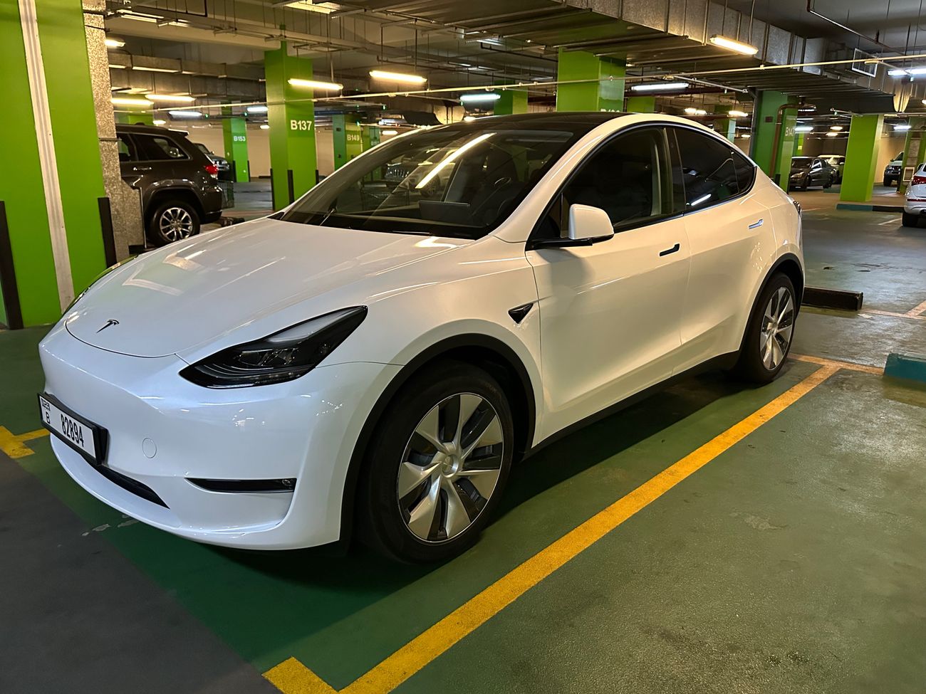 Tesla Model Y Long Range (AWD)