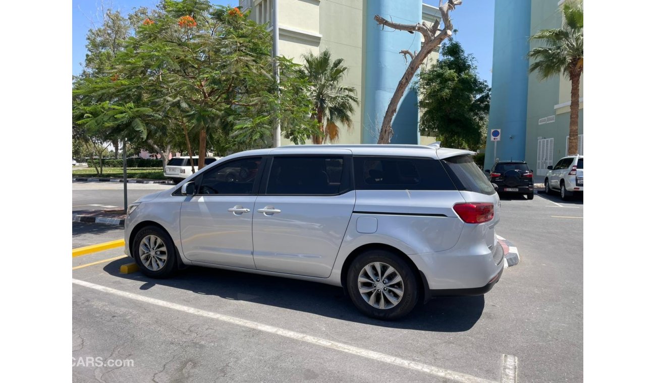 Kia Carnival 2019 Kia Grand Carnival LX , GCC, 3.3L, in excellent conditions