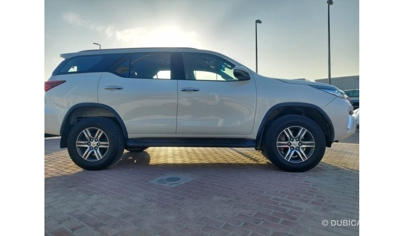 Toyota Fortuner 2.7L PETROL AUTOMATIC TRANSMISSION