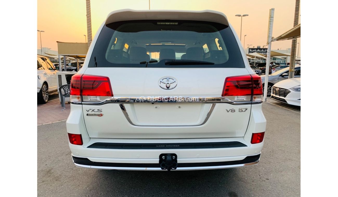 Toyota Land Cruiser VXR