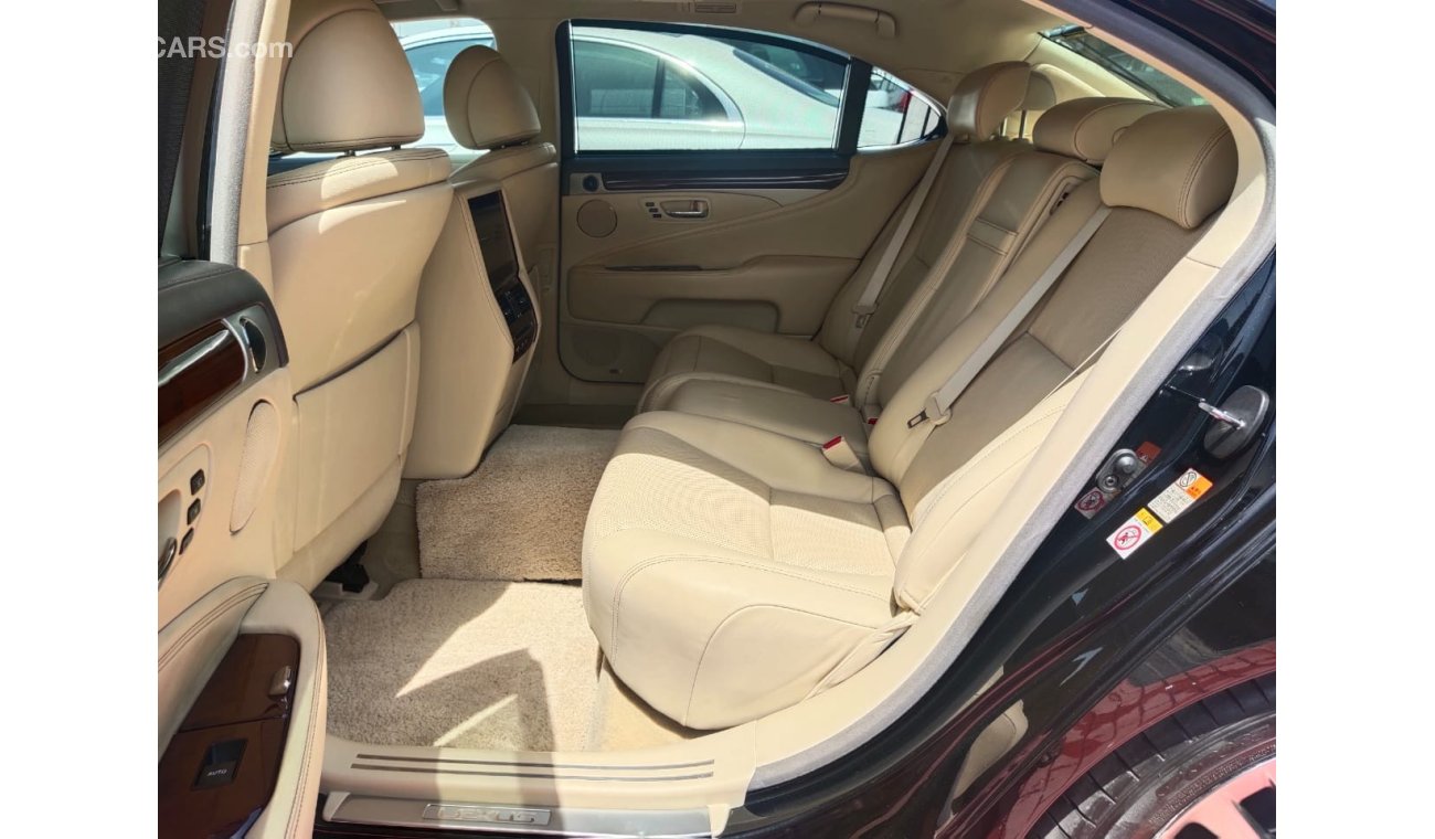 Lexus LS460 4.6L AT 2016 GCC