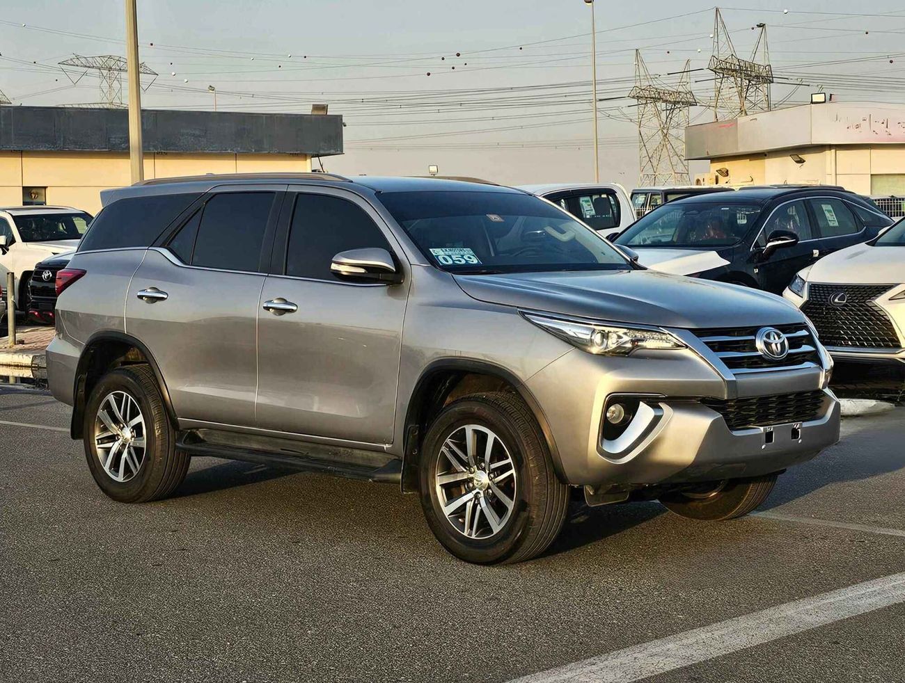 Toyota Fortuner VXR V6/ 4WD/ AUTO TRUNK/ TRIPTONIC/ DVD/ HEAD REST/ LEATHER/ LOT# 31141