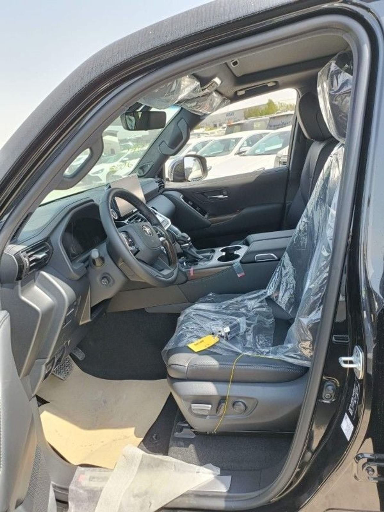 تويوتا لاند كروزر 2026 Toyota Land Cruiser LC300 VX+ 3.5L V6 Twin Turbo Petrol A/T 4WD Only For Africa