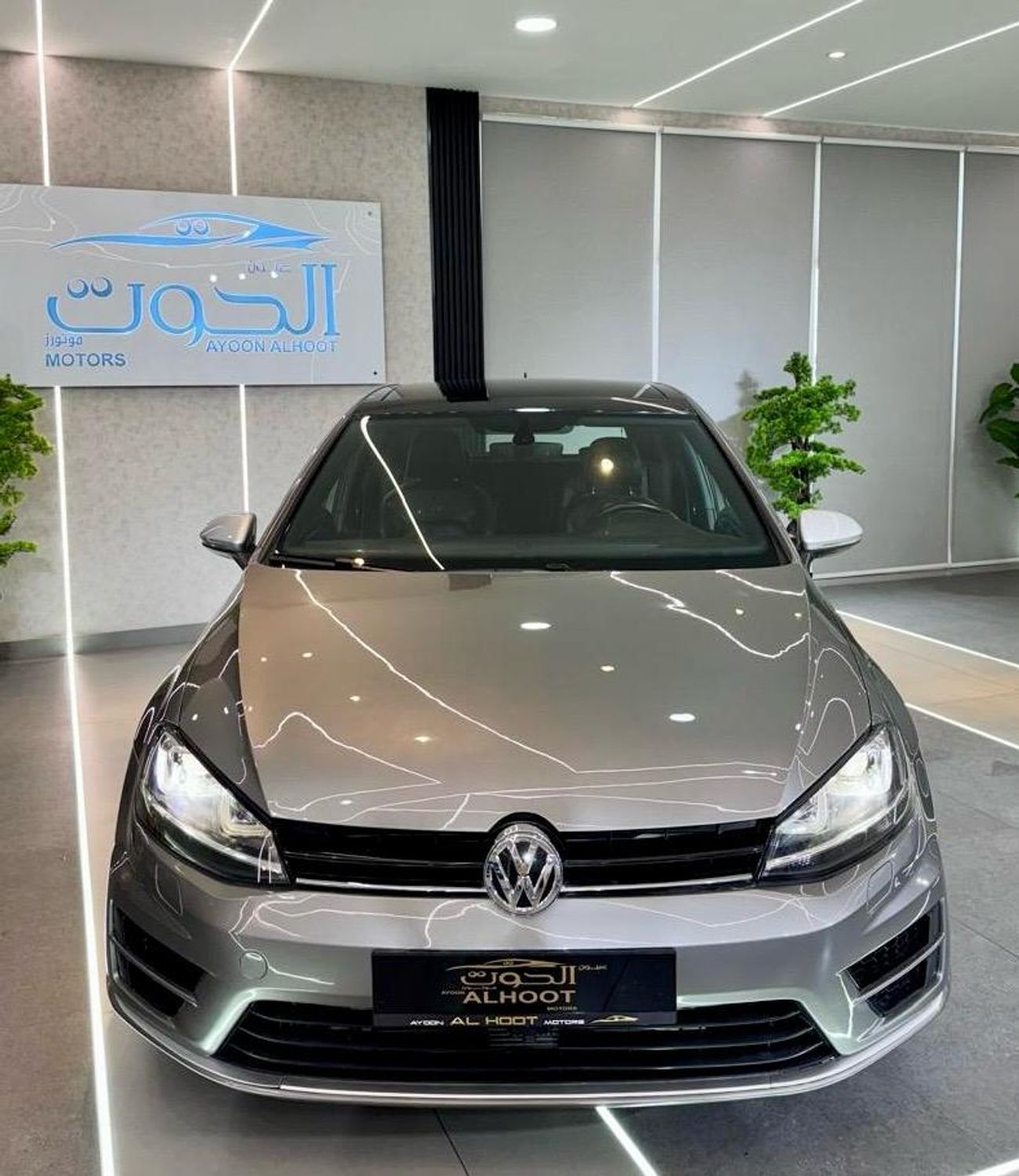 فولكس واجن جولف ار AWESOME VOLKSWAGEN GOLF R || UNIQUE COLOR || FULL OPTIONS || GCC || PERFECT CONDITION || LOW MILEAGE