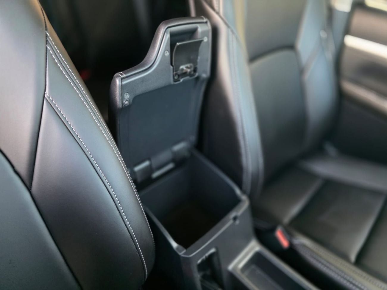 Toyota Hilux 2020 | 2.8L DIESEL | AT | RHD | DOUBLE CABIN | REVO | SPORTS BAR