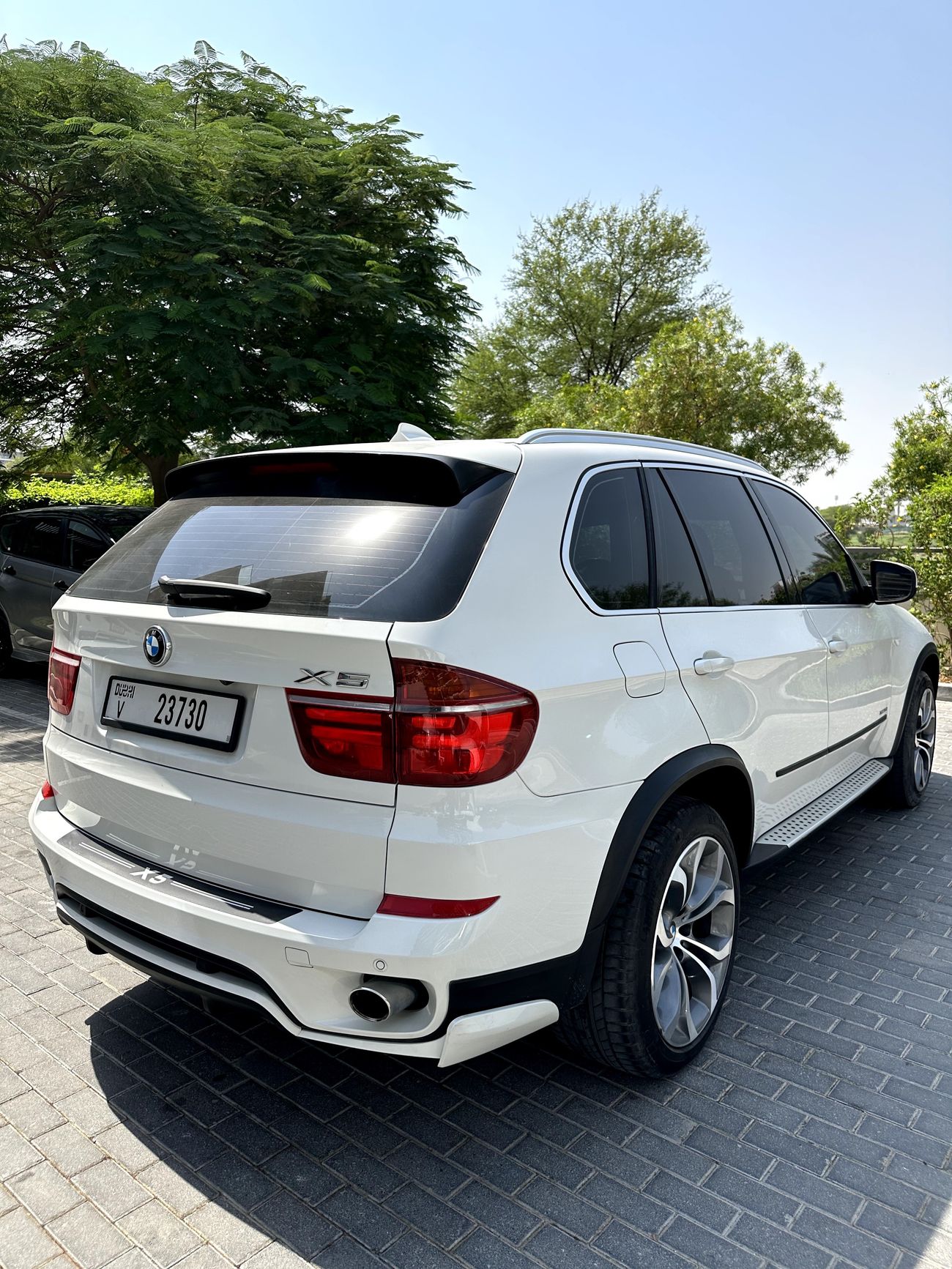 بي أم دبليو X5 xDrive 35i 3.0L (7 Seater)