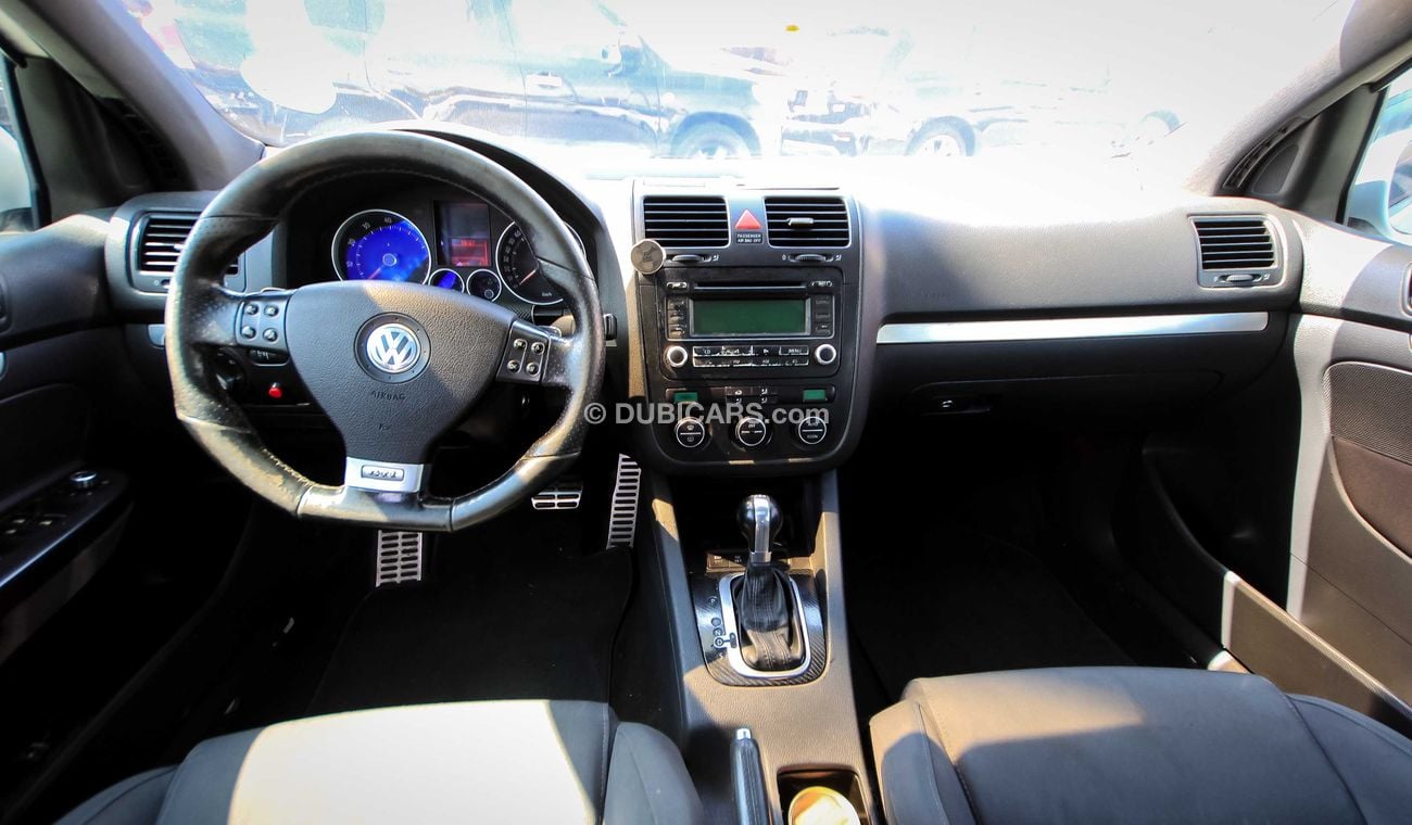 فولكس واجن جولف GTI