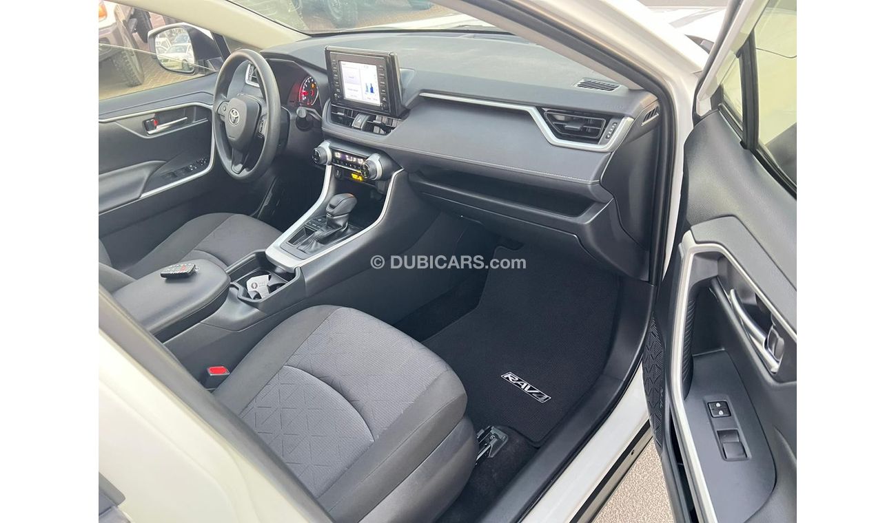 Toyota RAV4 2019 Toyota RAV4 XLE SUV,  4CYL, Automatic, Four Wheel Drive / EXPORT ONLY