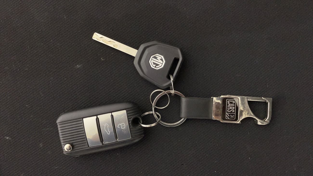 أم جي 5 STD 1.5 | بدون دفعة مقدمة | اختبار القيادة في المنزل