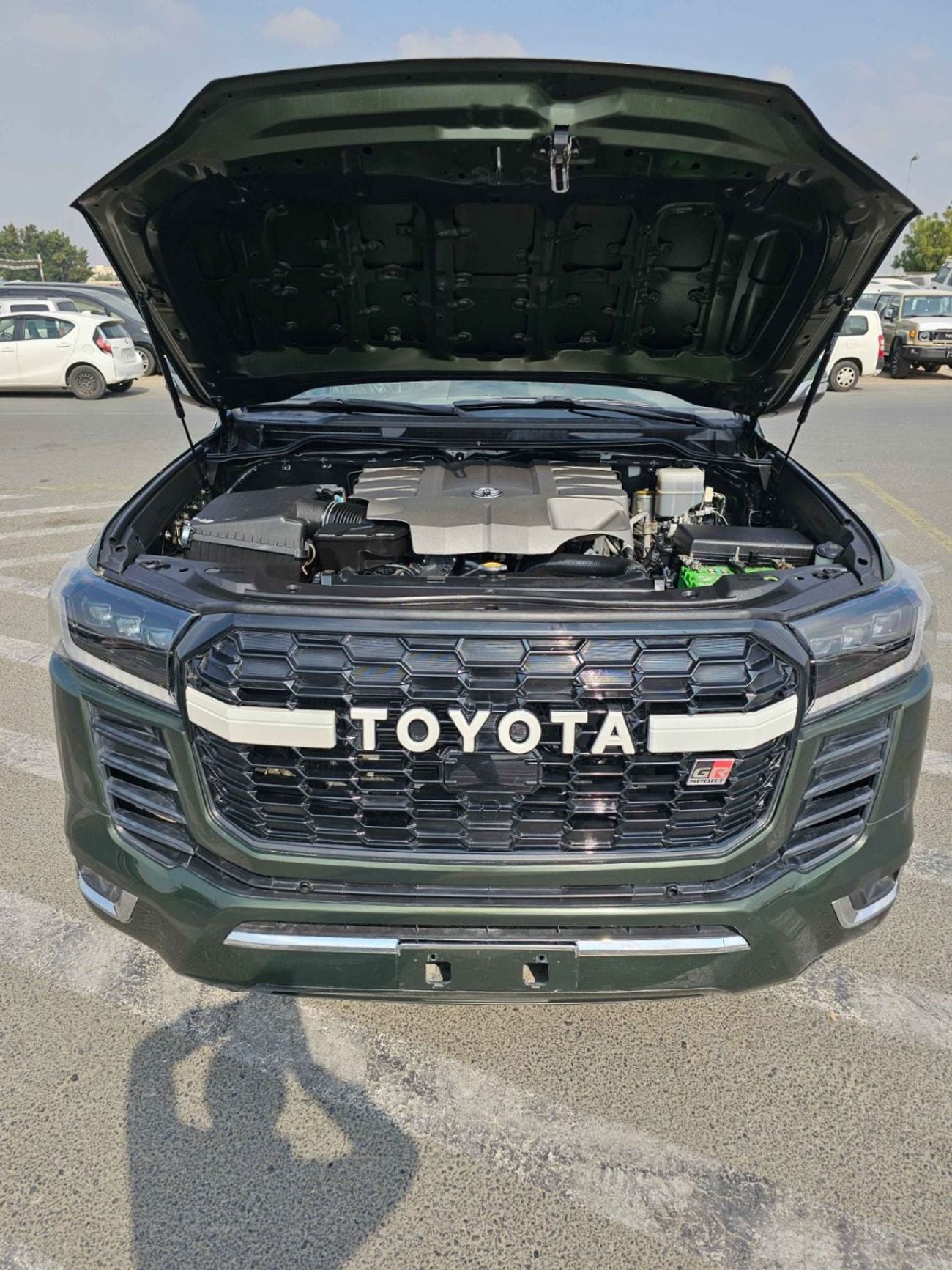 تويوتا لاند كروزر Toyota landcruise 2015 Model Modified 2024 Model V8 4.5 petrol Engine Colour Green Transmission Auto