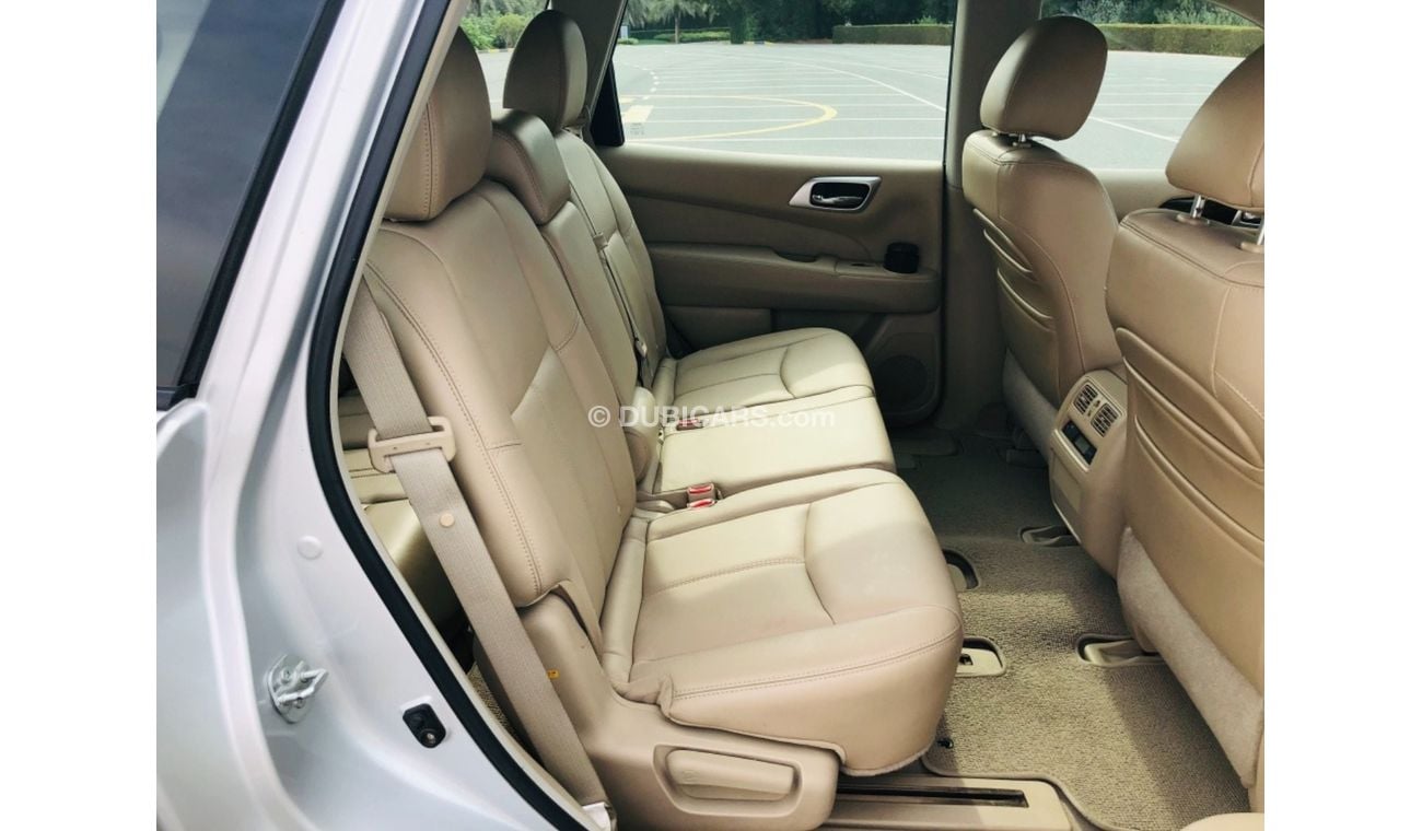 نيسان باثفايندر SV نيسان باثفندر موديل 2013 خليجي حاله ممتازه من الداخل والخارج كراسي جلد وبانوراما ومثبت سرعه مالك 