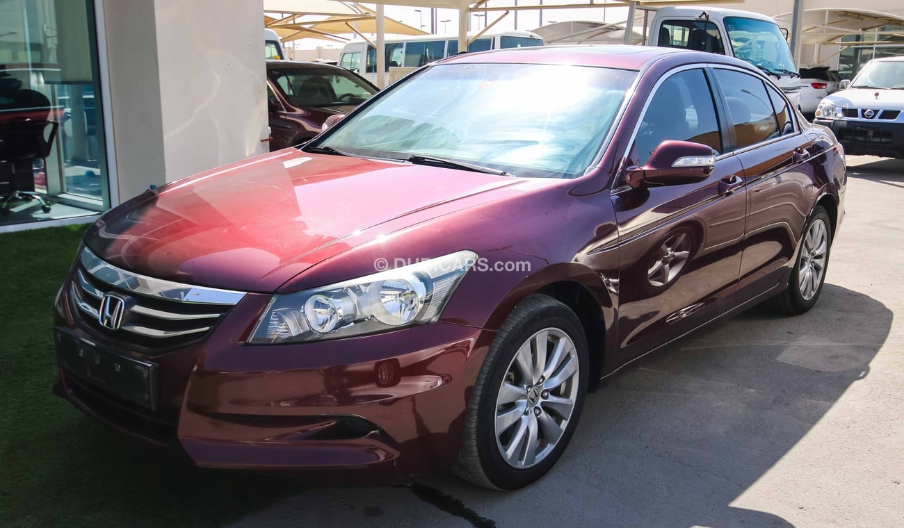 هوندا أكورد i-VTEC