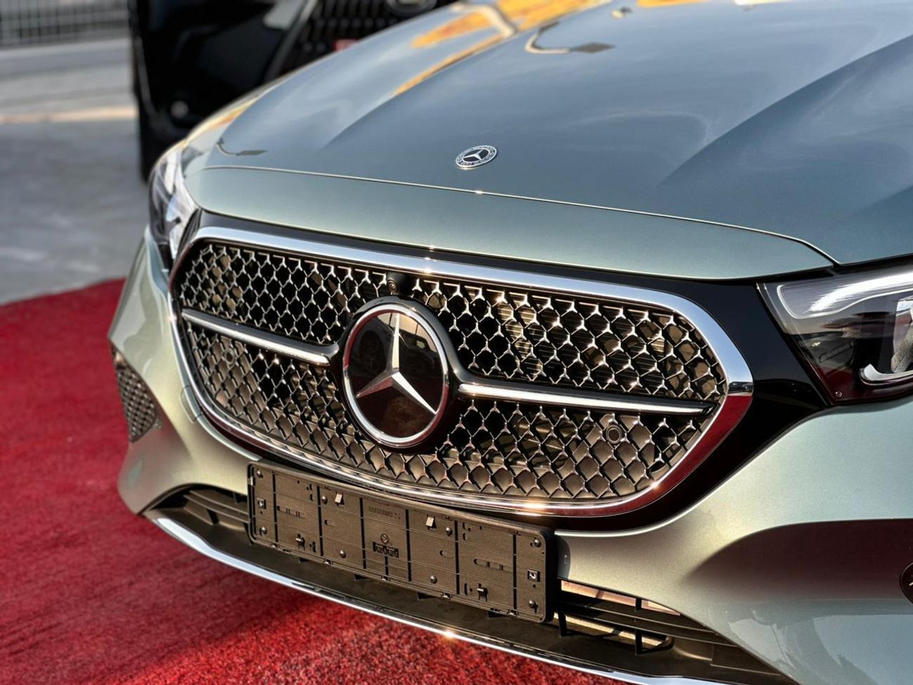 Mercedes-Benz E200 Brand New Mercedes E200 Avantgarde In Stock